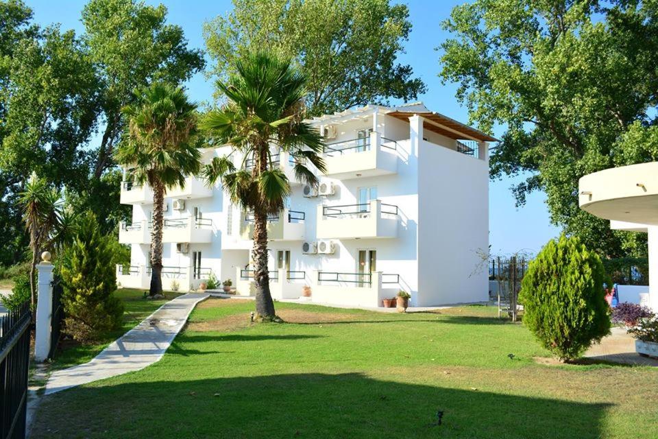 Cavos Beach House, Greece