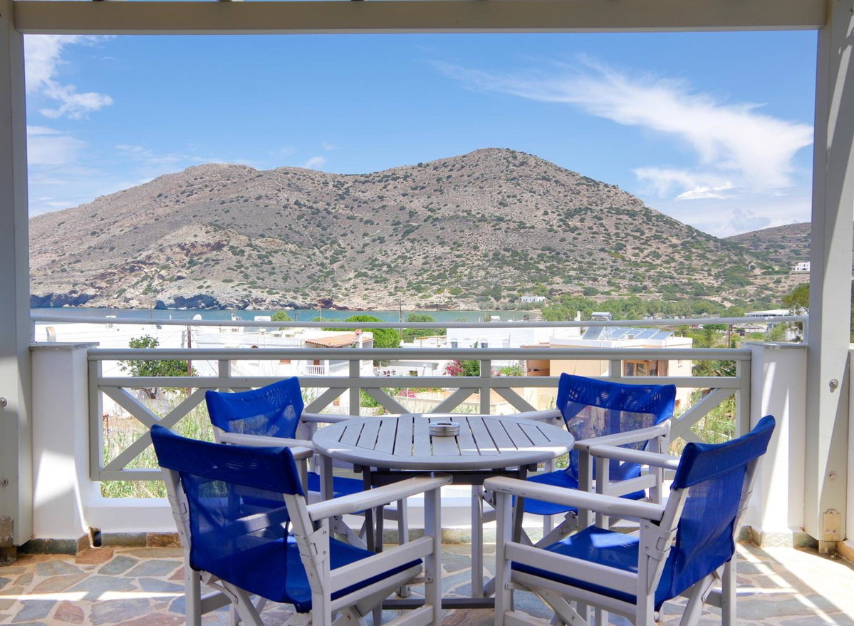 Hotel · Remvi, Galissas