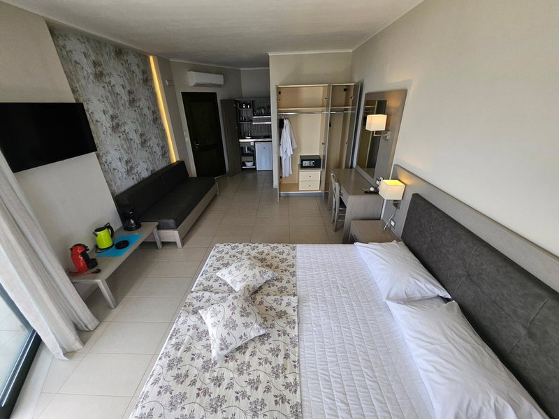 Christina Beach Hotel, Kissamos, Greece
