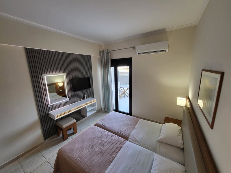 Christina Beach Hotel, Kissamos, Greece