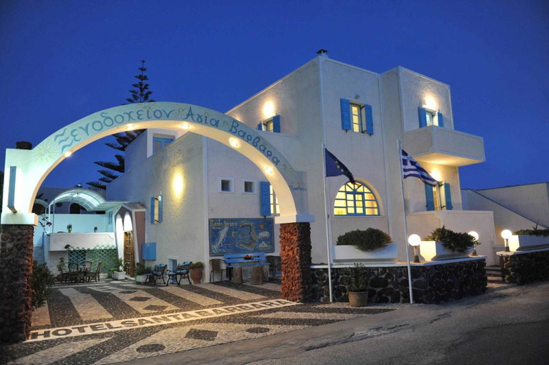 Santa Barbara, Perissa, Greece