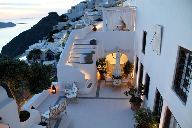 The Tsitouras Collection, Firostefani, Greece