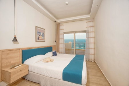 Cavos Bay Hotel & Studios, Armenistis, Greece