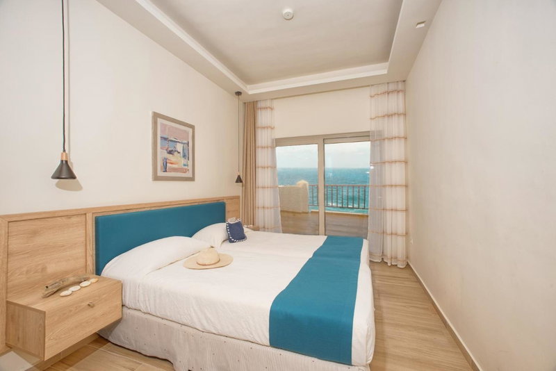 Cavos Bay Hotel & Studios, Armenistis, Greece