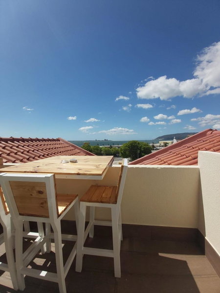Tree House, Setúbal, Portugal