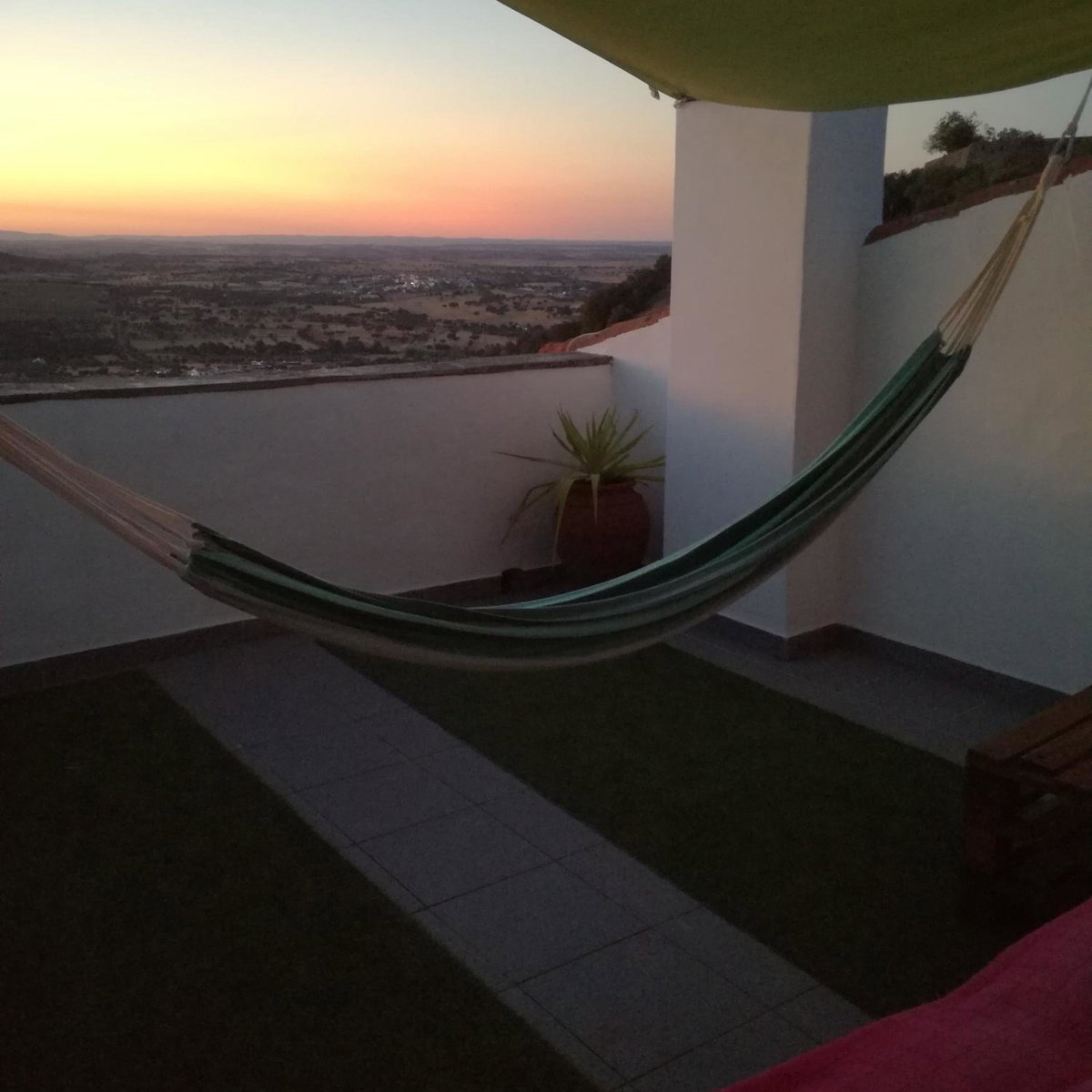 Refúgio da Vila, Portugal