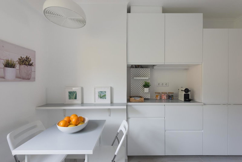 Light-Filled, Fully Renovated Apt near Belém, By TimeCooler, Lisbon, Portugal