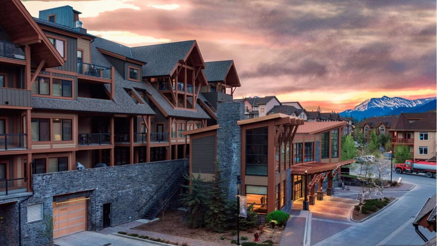 The Versailles by Samsara Resort Top Luxury Top View 1300SQF 2BEDROOM 2BATHROM, Canmore, Canada