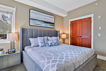 The Versailles by Samsara Resort Top Luxury Top View 1300SQF 2BEDROOM 2BATHROM, Canmore, Canada