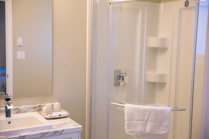 Downtown Whitehorse Deluxe 2 Bedroom Condo, Whitehorse, Canada