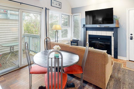 Condo 416 at North Creek Resort, Blue Mountains, Canada