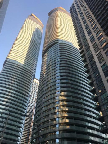 Magnificient View next CN Tower/Rogers/Union/MTCC, Toronto, Canada