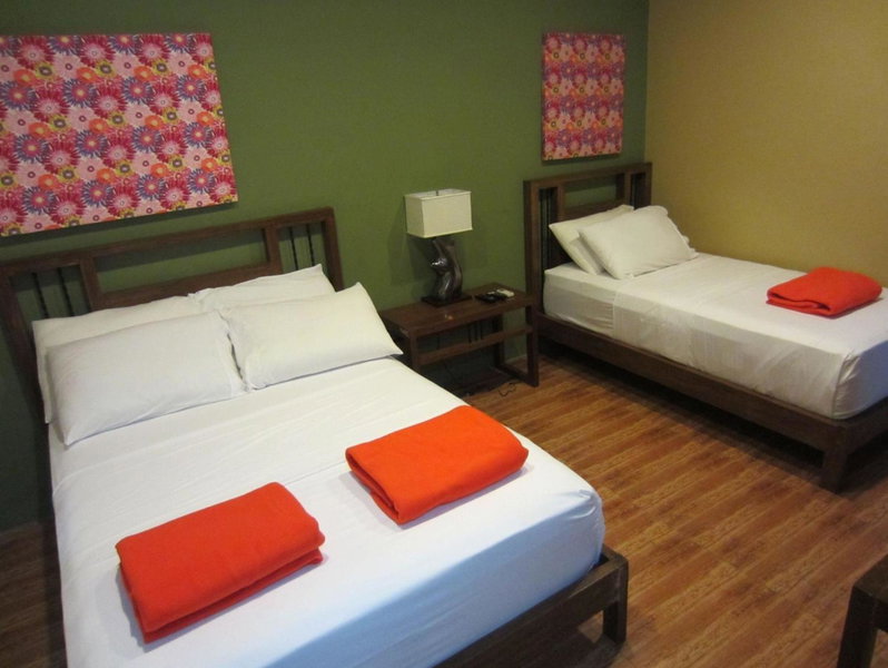 Purple Tree Bed & Breakfast, Manila, Philippines