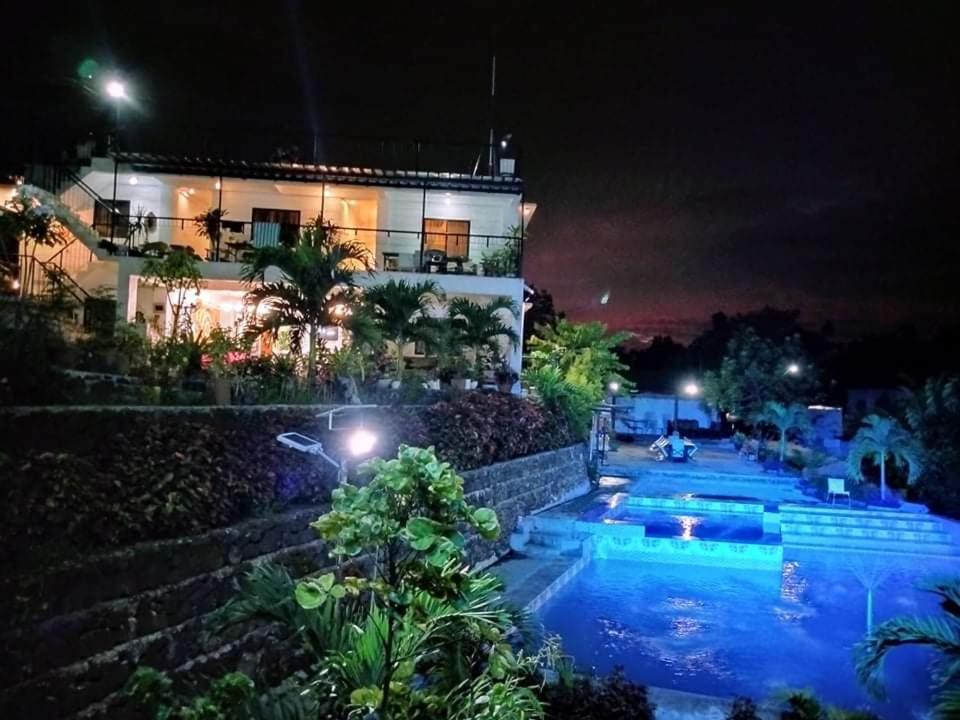 Casa de Robles Tanay Rizal, Philippines