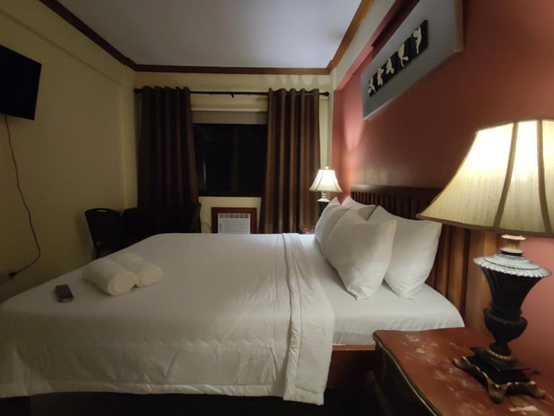 Spring Plaza Hotel, Dasmariñas, Philippines
