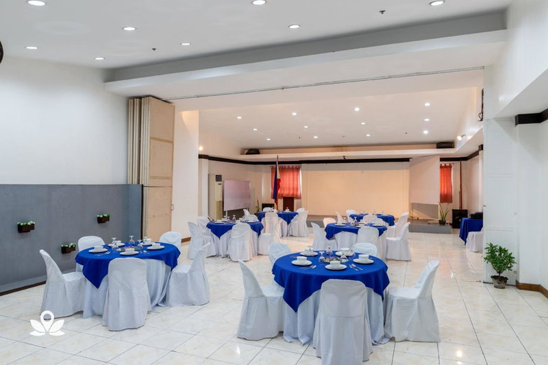 Check Inn Hotel Dumaguete City by RedDoorz, Dumaguete, Philippines