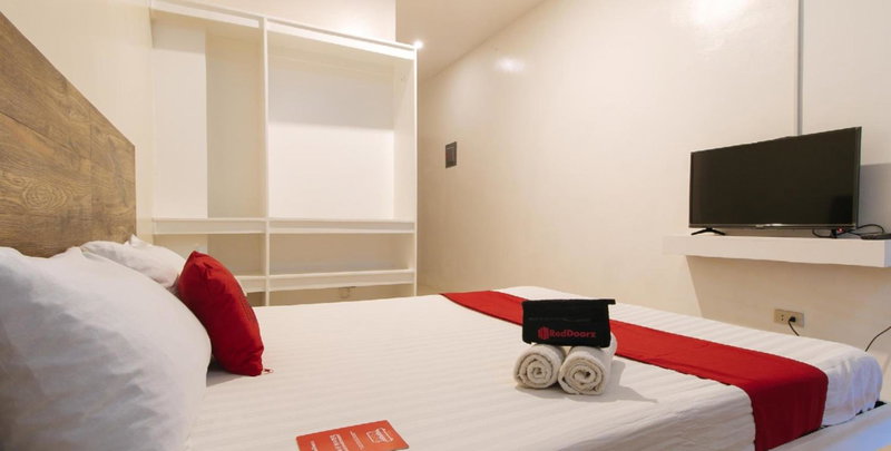 RedDoorz @ Golite Washington, Legazpi, Philippines
