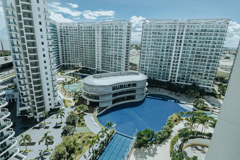Azure Urban Resort Residences - The Paris Hilton Beach Club, Manila, Philippines