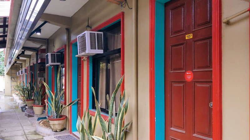 RedDoorz @ Bankal Lapulapu, Mactan, Philippines