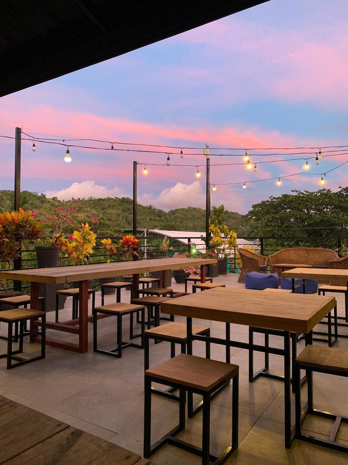 Dayon Hostel, Philippines