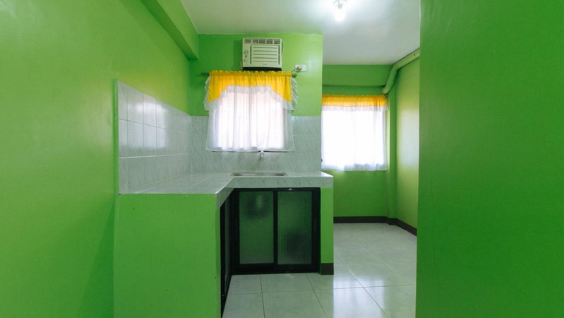 RedDoorz Plus near Municipality of Luisiana Laguna, Laguna, Philippines