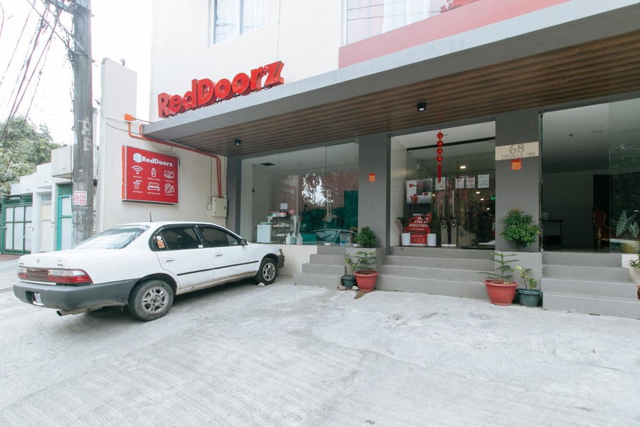 RedDoorz near Fernwoods Garden Quezon City, Manila, Philippines
