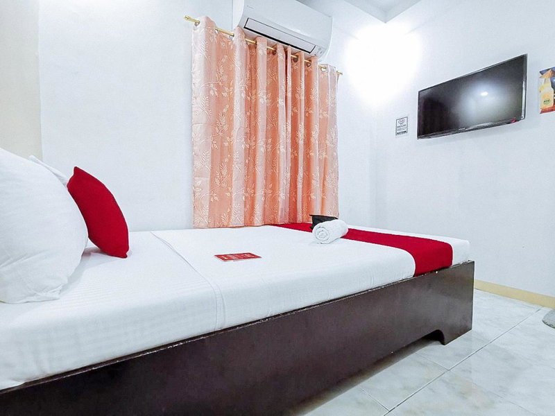 RedDoorz near Notre Dame of Dadiangas University, General Santos, Philippines