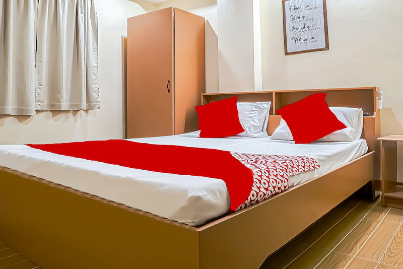 OYO 592 La Briana Guest House, Santa Fe, Philippines