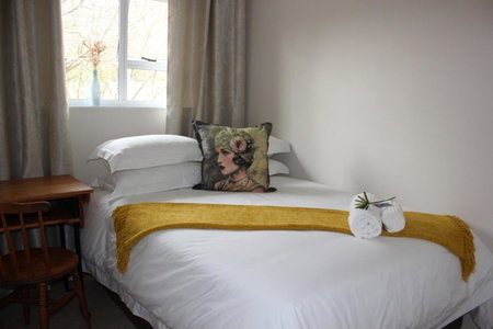 a Dam's View Accommodation, Queenstown, South Africa