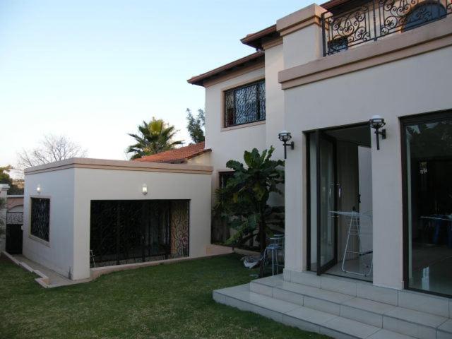 Hotel · Littlefield Luxury Suite, Johannesburg