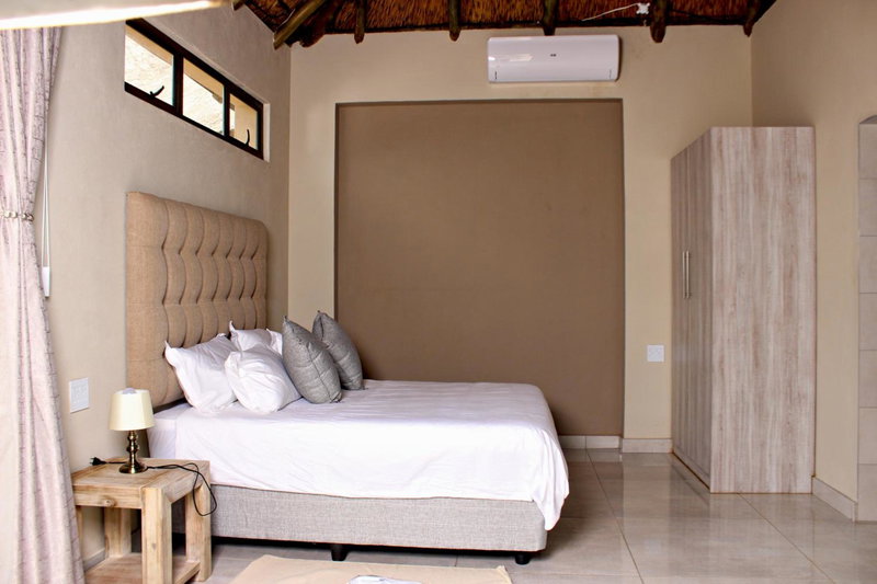 Zoe Bush Lodge, Pretoria, South Africa