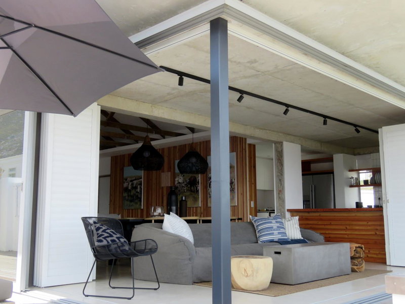 Troon Beach Cottage Hermanus, Hermanus, South Africa