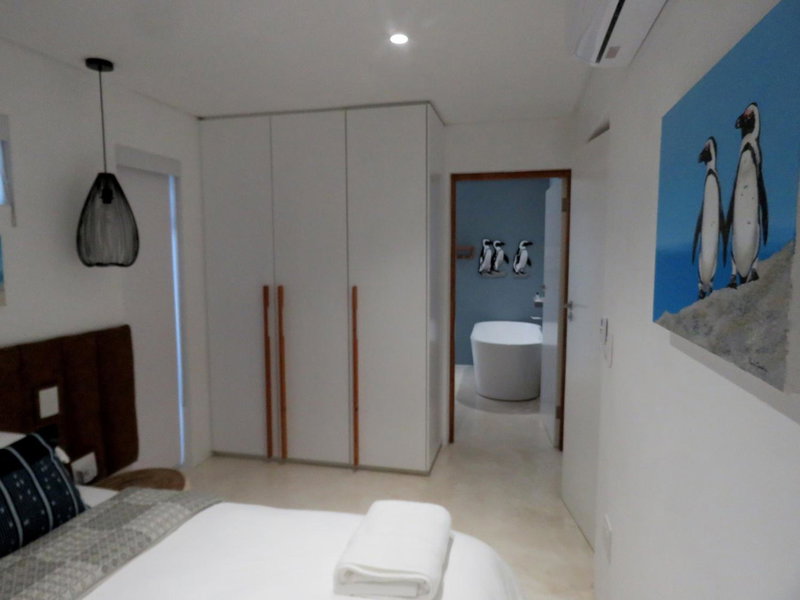 Troon Beach Cottage Hermanus, Hermanus, South Africa