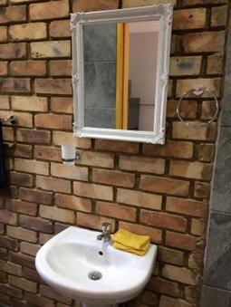 B&B 464 on 22nd Ave, Pretoria, South Africa