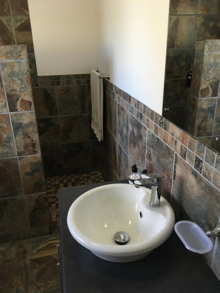 van Biljon Cottage No Loadshedding, Oudtshoorn, South Africa