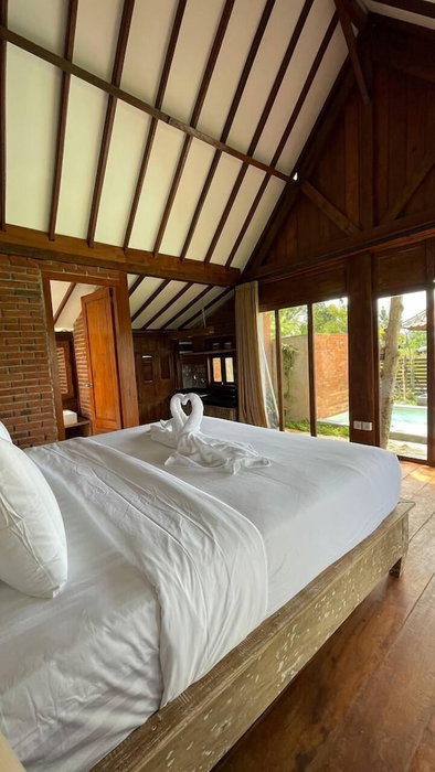Rumah Tengah Sawah, Mambal, Indonesia
