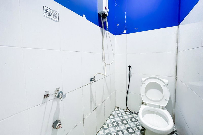 Citara Jaya Guesthouse Mitra RedDoorz, Bekasi, Indonesia