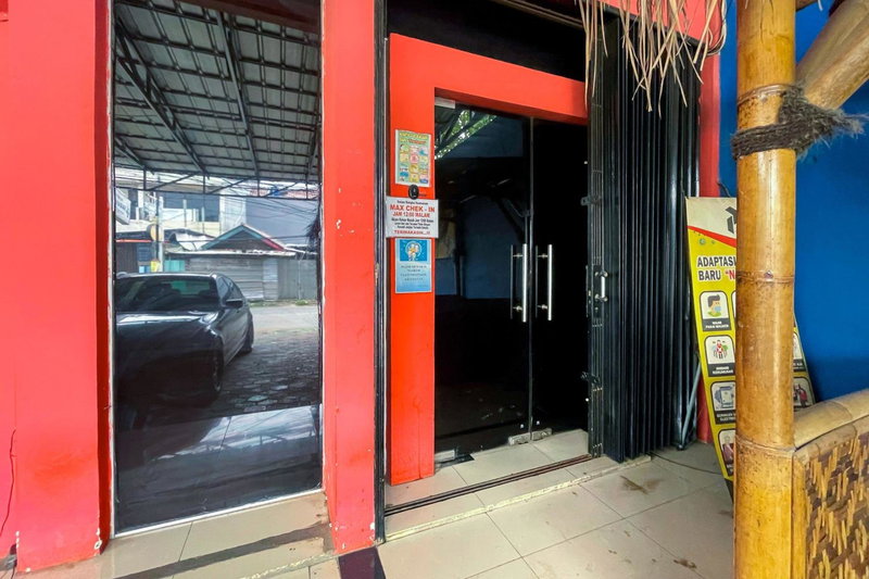 Citara Jaya Guesthouse Mitra RedDoorz, Bekasi, Indonesia