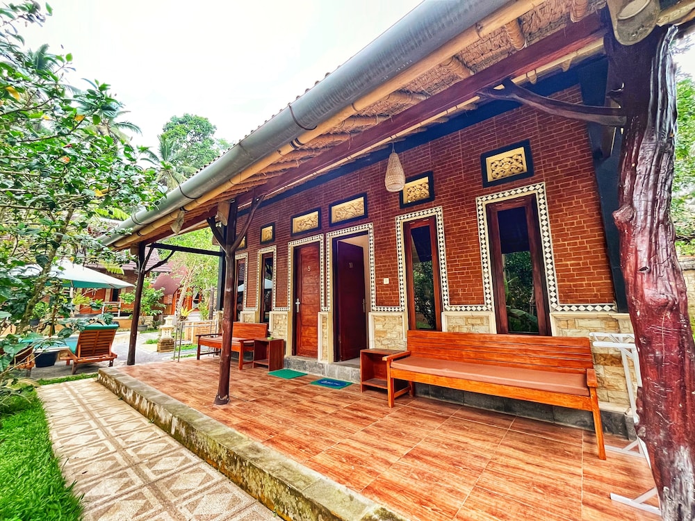 Hotel · D'karang Eco Lodge, Undisan