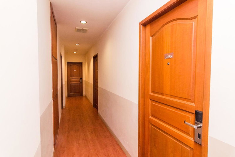 Lovina Inn - Nagoya Batam, Nagoya, Indonesia