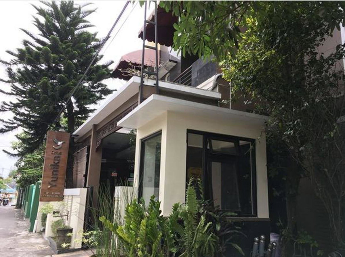 Griya Yunika, Indonesia