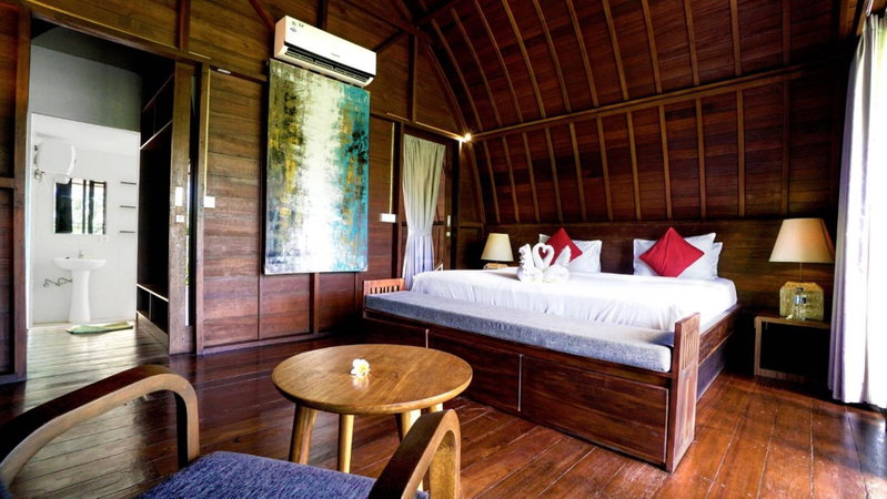 The Lumbung Wood Villa, Seminyak, Indonesia