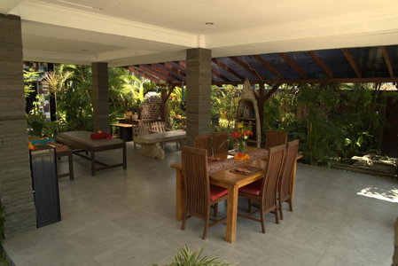 Villa Sha San Gar, Banjar, Indonesia