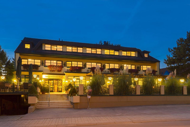 Burgenländerhof Hotel Garni, Mörbisch am See, Austria