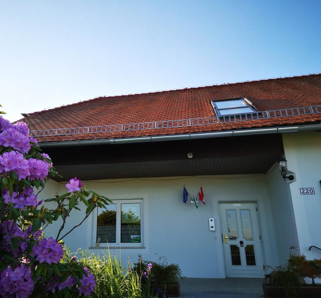 Goldener Hahn Apartments, Bad Waltersdorf, Austria