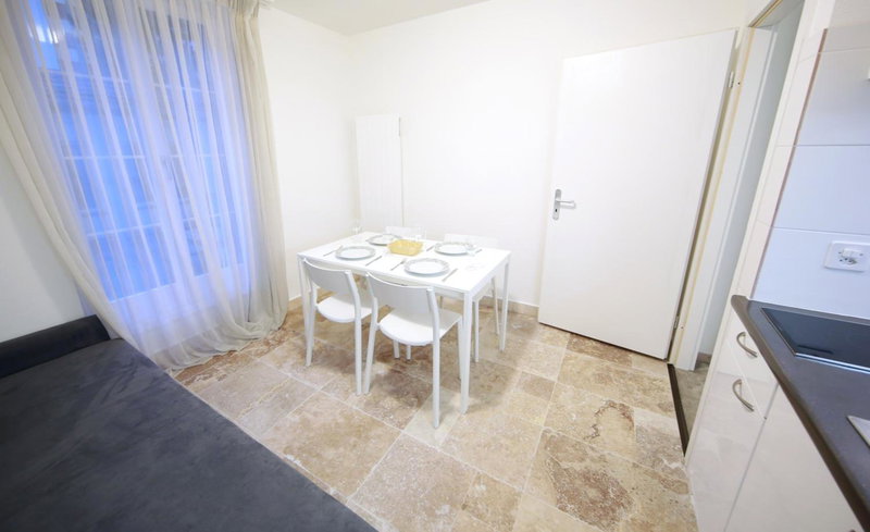Cozy Studio (102) close to Cornavin Train Station, Geneva, Switzerland