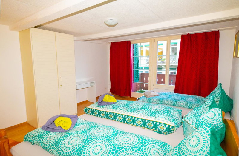 Waldeg 4 Historic House - Holiday Apartment, Interlaken, Switzerland