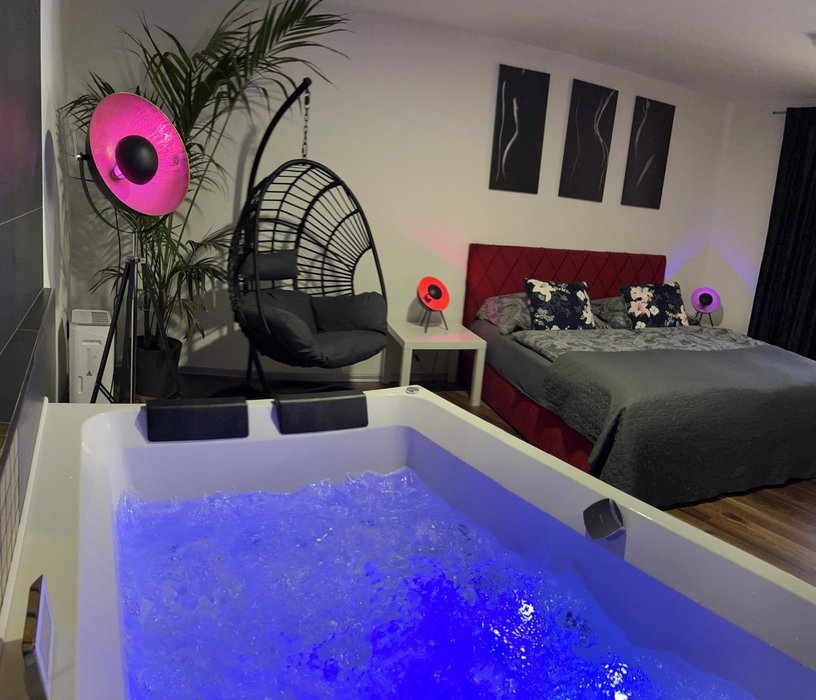 FiftyShades Apartmán s vířivkou, Jihlava, Czechia