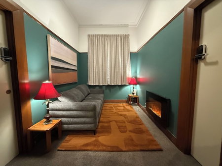 Manor on the Park Backpackers, Dunedin, New Zealand