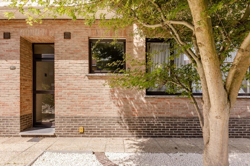 Luxe apt with parking & garden in wilrijk antwerp, Antwerp, Belgium